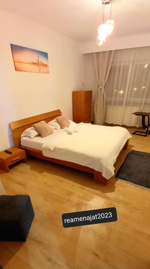 33 Coquette Apartment Бая-Маре Екстер'єр фото